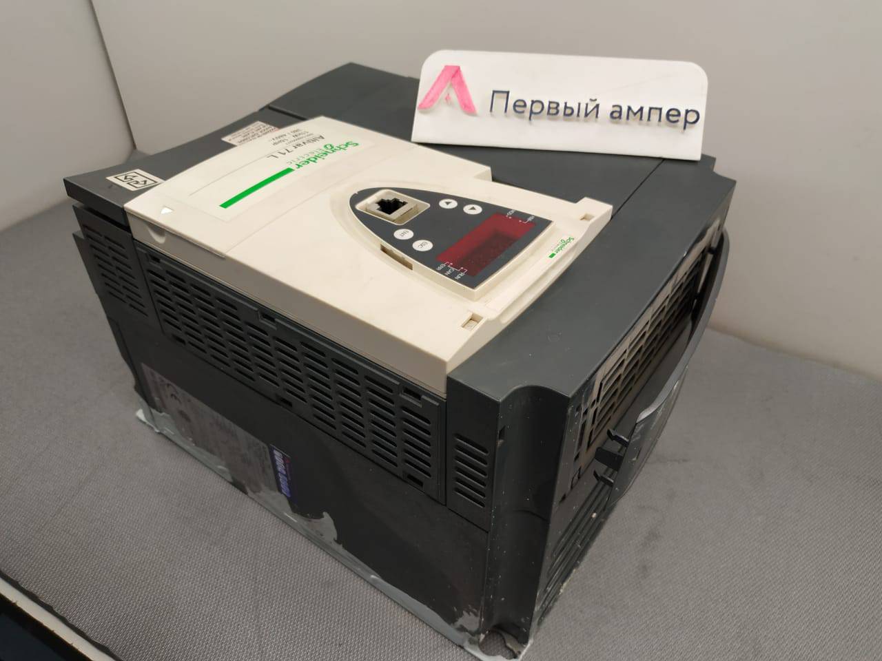 Частотный преобразователь Schneider Electric ATV71LD11N4Z